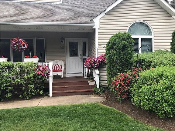 2nd image of 101 River Farms Dr #88