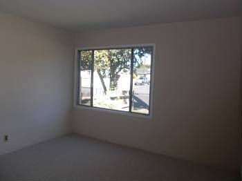 5th image of 2401 Fordham St