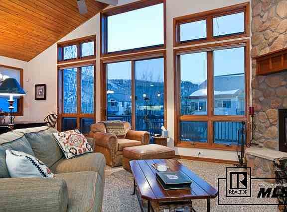 4th image of 1876 Spinnaker Ln