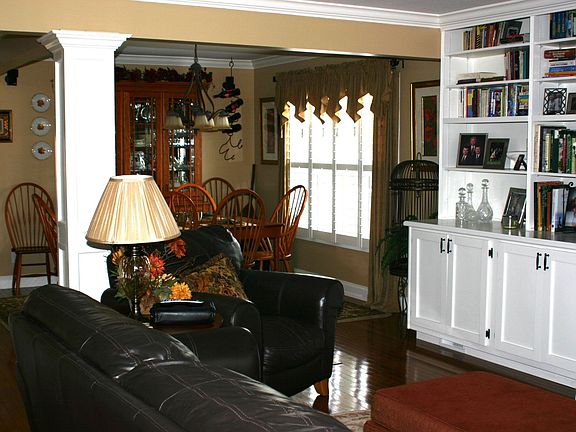 Built-in's Living Room