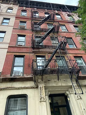 Rented by Manhattan Flats | media 30