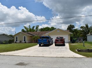 952 SE Damask Ave, Port Saint Lucie, FL 34983