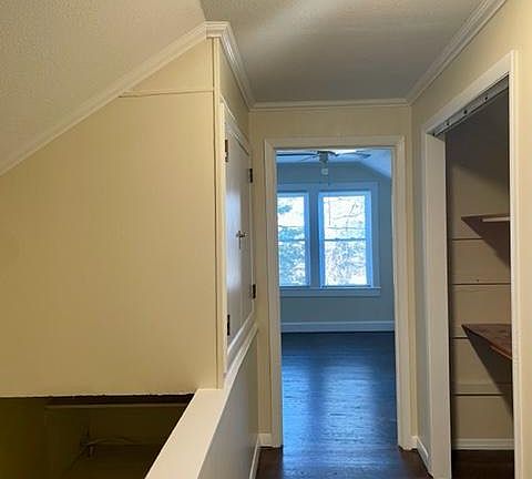 2nd image of 5912 Old Tazewell Pike