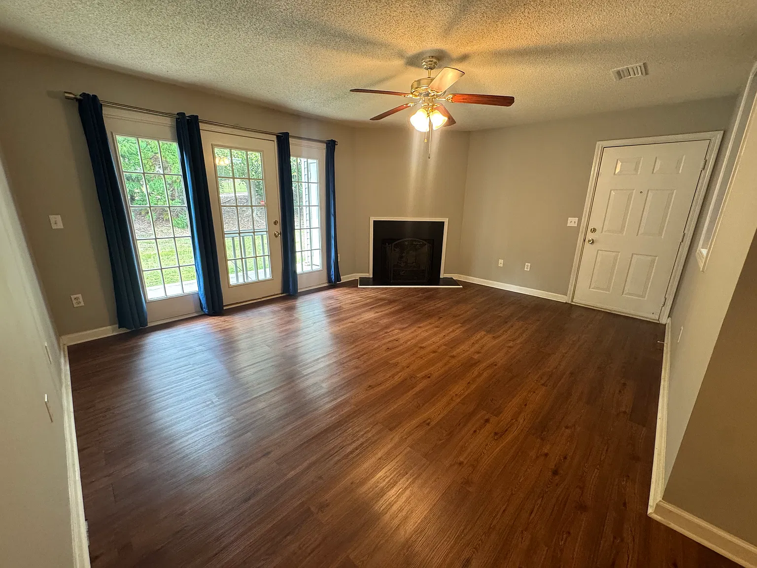 2 bed, 1125 sqft, $1,350 — Photo 4