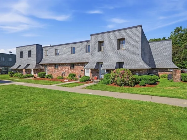117 Beekman Dr Unit 117, Agawam, MA 01001