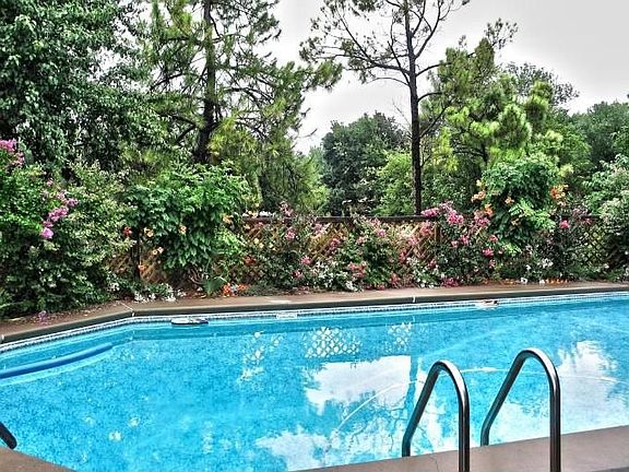 4th image of 18416 Scarlet Oak Ln
