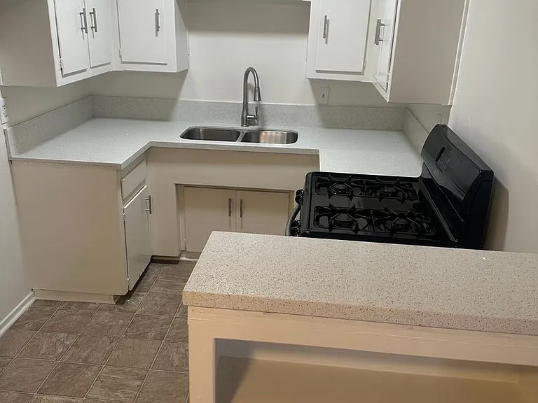 g1219 — Photo 2