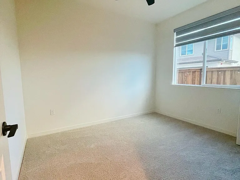 3439 Dobbins Ct — Photo 12