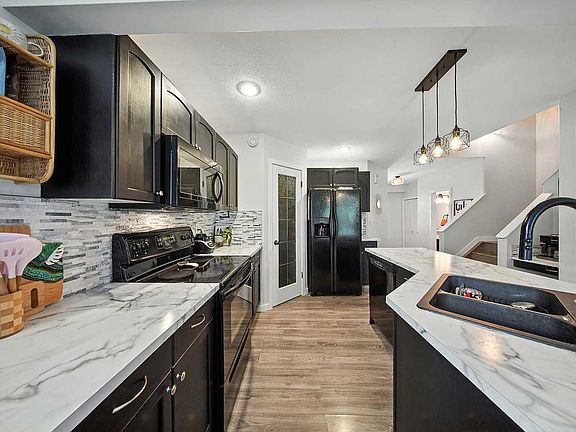 4th image of 4628 45th St
