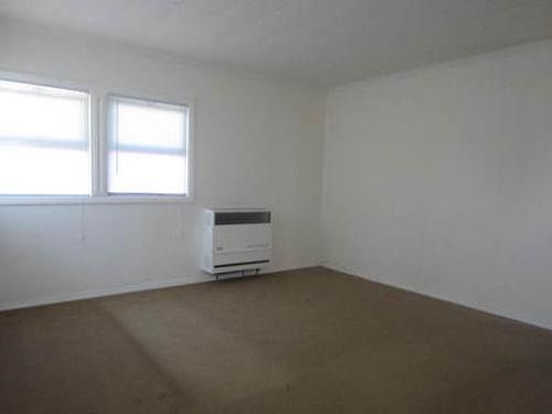 2nd image of 10448 Ceres Ave