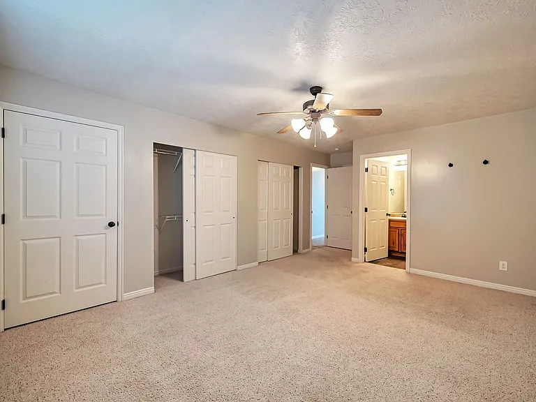 2409 W Adelaide Dr — Photo 18