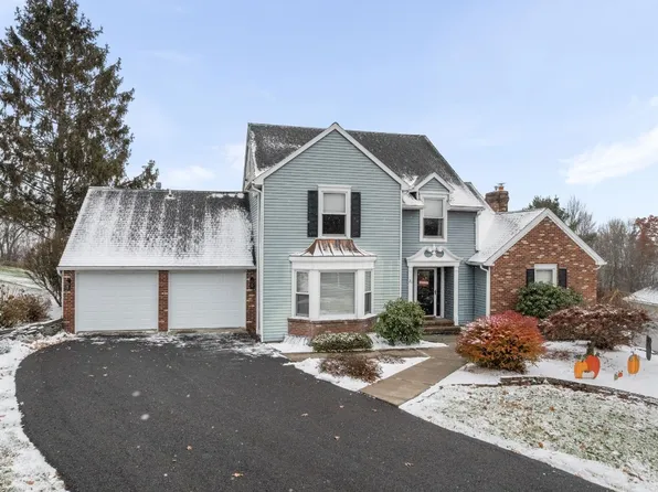 21 King Point Cir N, Owego, NY 13827