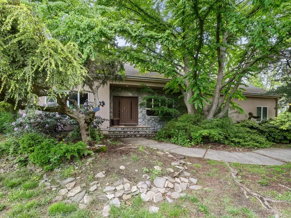 1253 Ridge Ave, Lakewood, NJ 08701