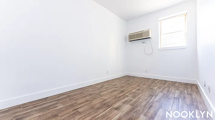 Rented by Nooklyn NYC LLC | media 31