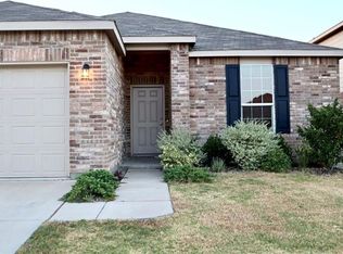 2425 Simmental Rd, Fort Worth, TX 76131