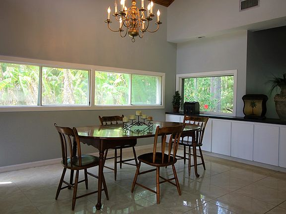 3rd image of 12108 Cypress Hollow Pl