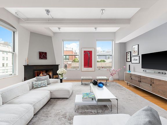 2nd image of 161 Hudson St APT 7A