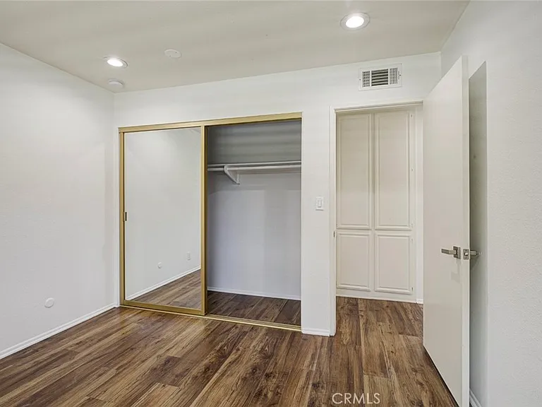 9450 Tampa Ave — Photo 51