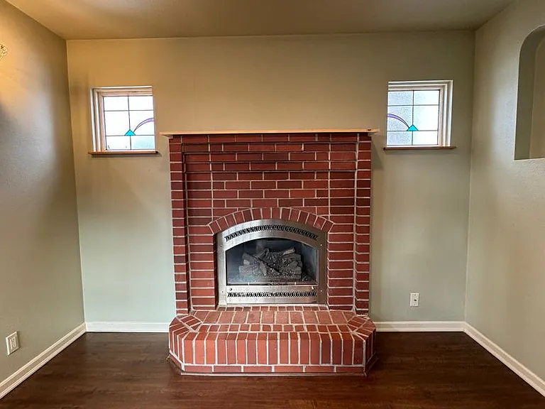 246 Jefferson Pl — Photo 6