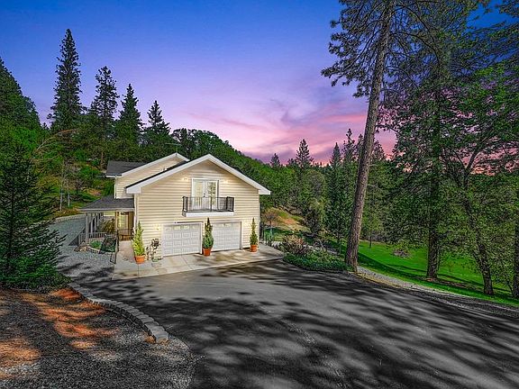 3rd image of 20684 Birchwood Dr