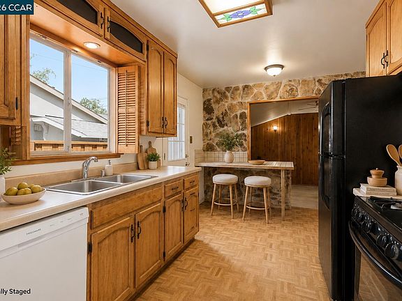 4th image of 1766 Oakmead Dr