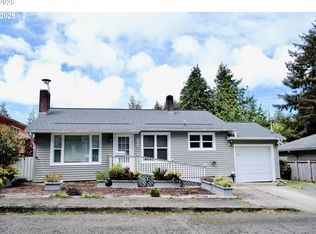 743 N 9th St, Coos Bay, OR 97420