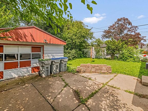 4th image of 8207 W Muriel PLACE
