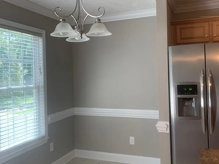 670 Amberdale West Cir — Photo 4