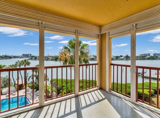 10301 Gulf Blvd APT 402, Treasure Island, FL 33706