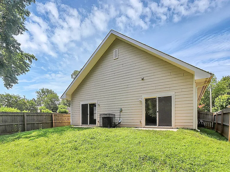 2508 Booker Ave — Photo 23