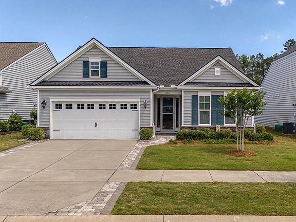 546 Four Seasons Blvd, Summerville, SC 29486 | MLS #24016410 | Zillow