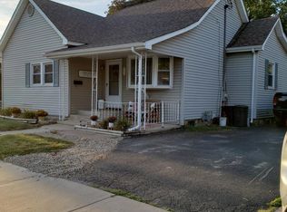 511 E Ash St, Canton, IL 61520