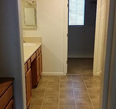 5th image of 10334 Gilliam Dr