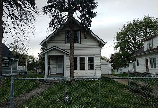 1st image of 1014 Montague St