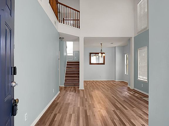 4th image of 103 Stoneybrea Ct