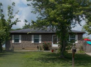 110 Ravenwood Dr, Frankfort, KY 40601