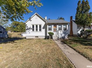 336 21st Pl, Clinton, IA 52732