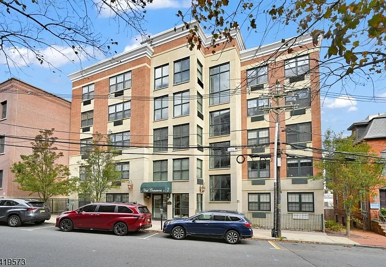 7 Prospect St #410 — Photo 2