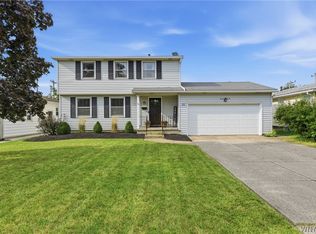 20 Argosy Dr, Amherst, NY 14226