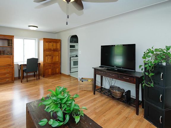 206 22nd St-105