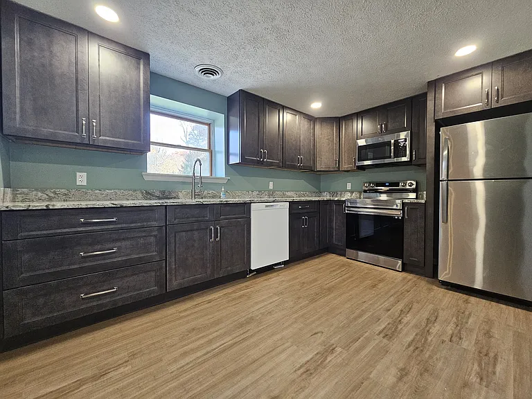 1007 Trimble Rd #A — Photo 3
