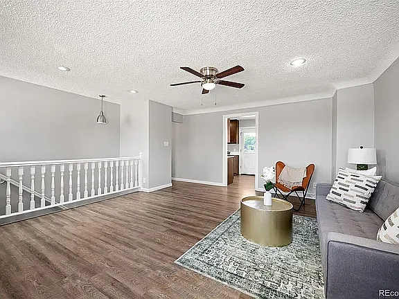 3 bed, 3756 sqft, $2,700 — Photo 3