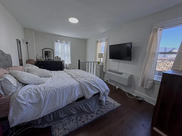 1832-34 Callowhill St #D — Photo 4
