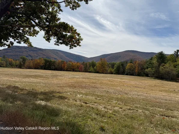 2272 Ny-296, Hunter, NY 12442