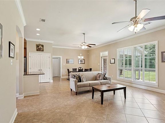 5th image of 324 Nelson Landing Dr
