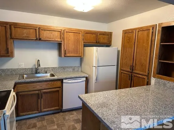 1465 E Peckham Ln APT 34, Reno, NV 89502