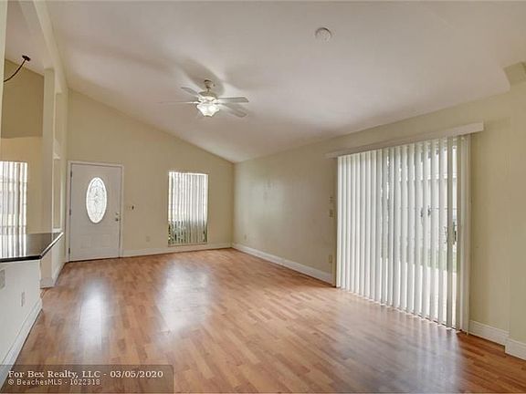 Home For Sale In Country Park