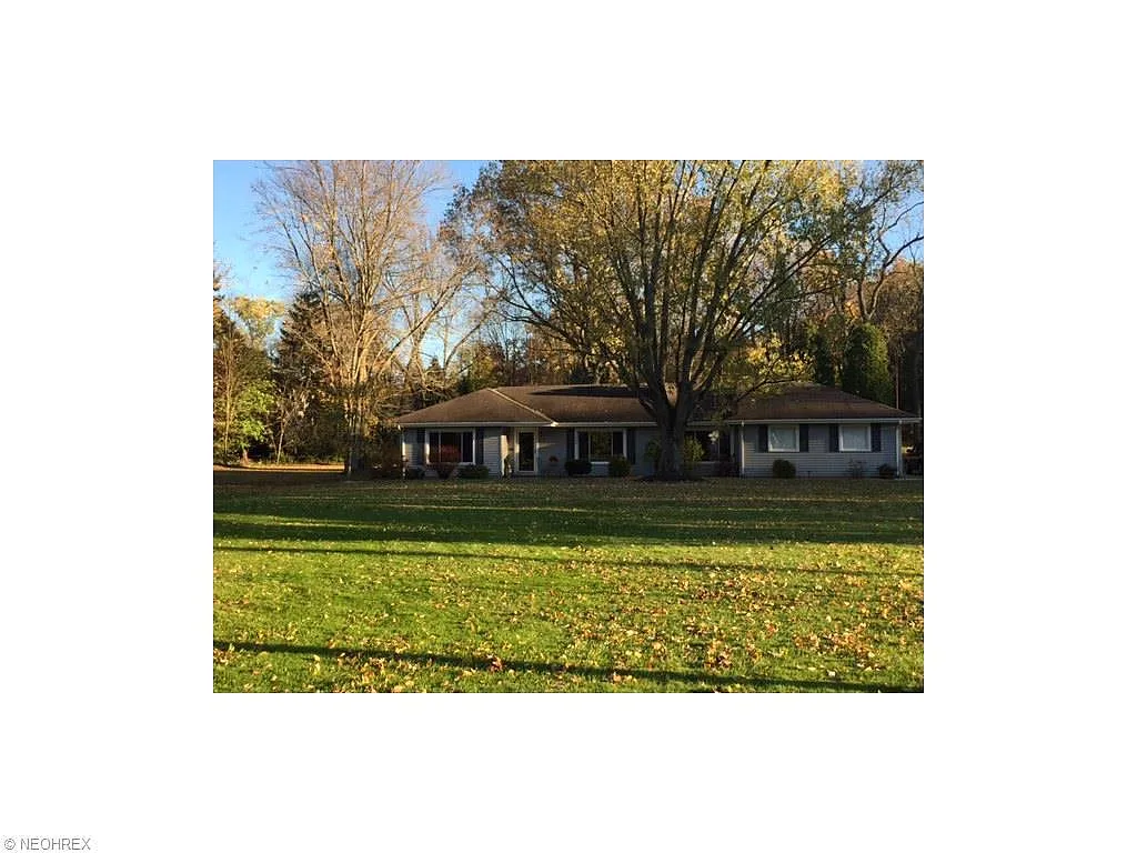 127 Marion Dr photo 1