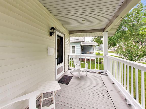3rd image of 236 Springland Ave