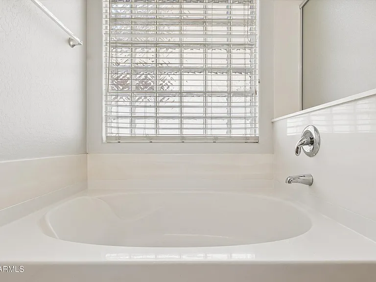 4323 W T Ryan Ln — Photo 17